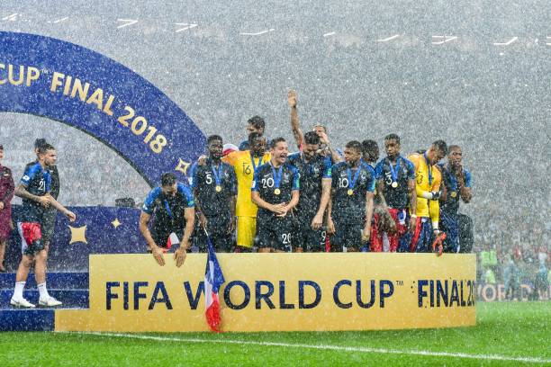 通过对年轻 通过对年轻